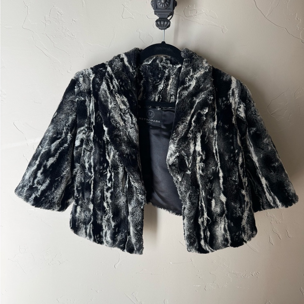 Metropark Faux Fur Jacket in Black and Gray